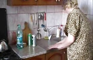 XXX Schöner Sex auf reife ladys porn dem Badezimmerboden Luxus