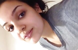 XXX Frau zu free porno reife Hause auf der couch