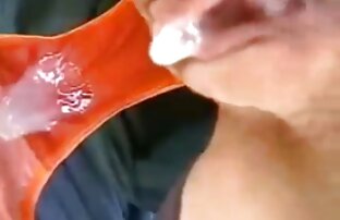 XXX Junge Hündin spreizt ihren Schritt mit den Mitgliedern von big rubber reife frauen ab 50 porno
