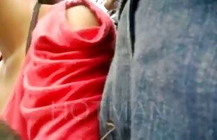 XXX Ein junger Mann necken eine blonde und wunderschöne geile deutsche reife frau Mädchen im bikini